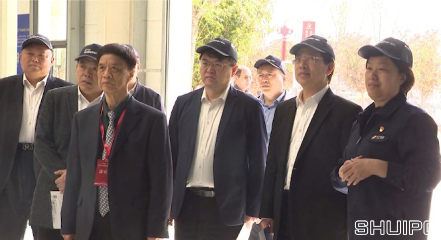 武漢理工大學(xué)黨委書記信思金，武漢理工大學(xué)原校長(zhǎng)、俄羅斯國(guó)家工程院外籍院士周祖德，山東理工大學(xué)原校長(zhǎng)、俄羅斯自然科學(xué)院外籍院士張鐵柱